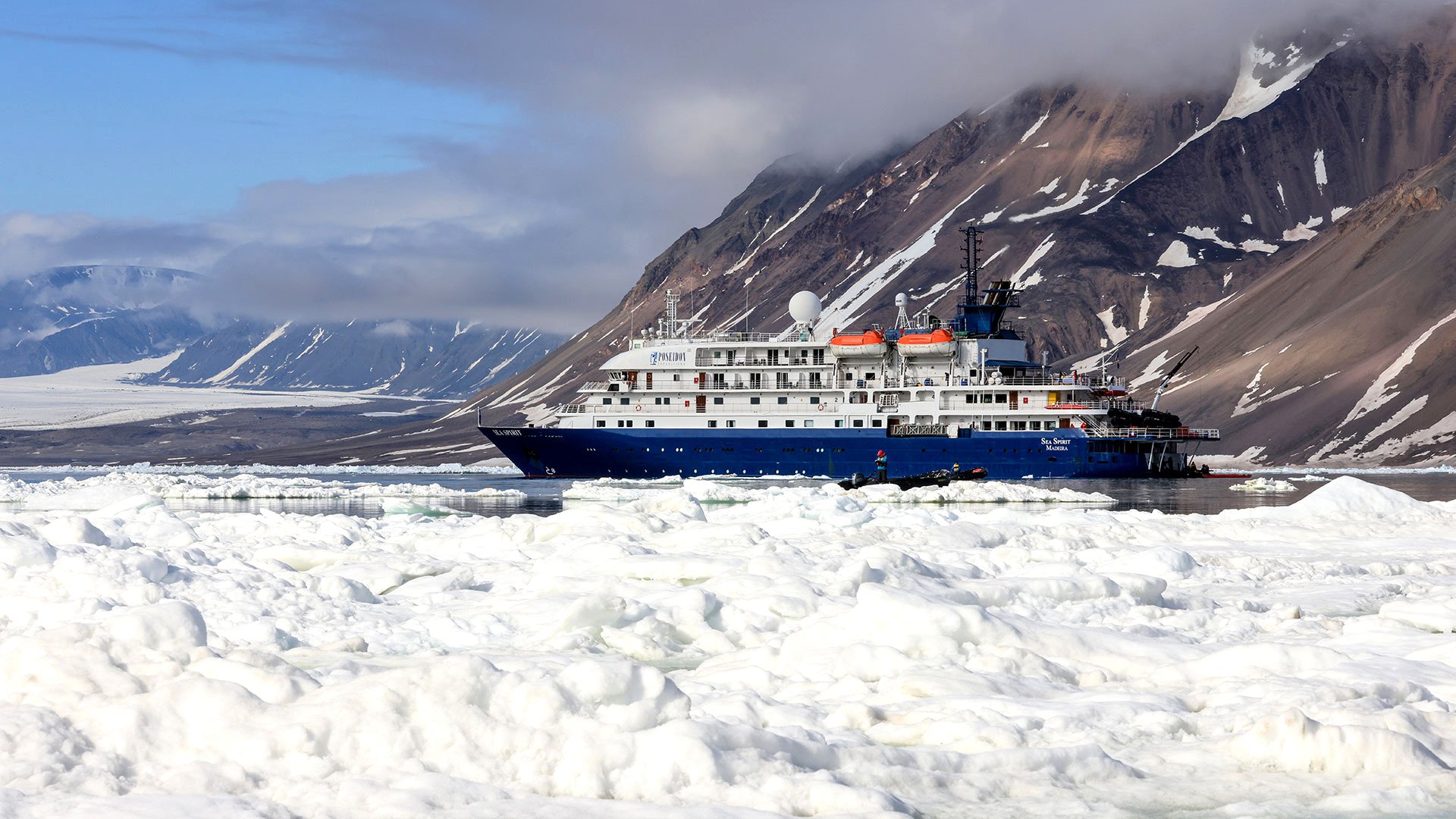 Spitzbergen im arktischen Licht